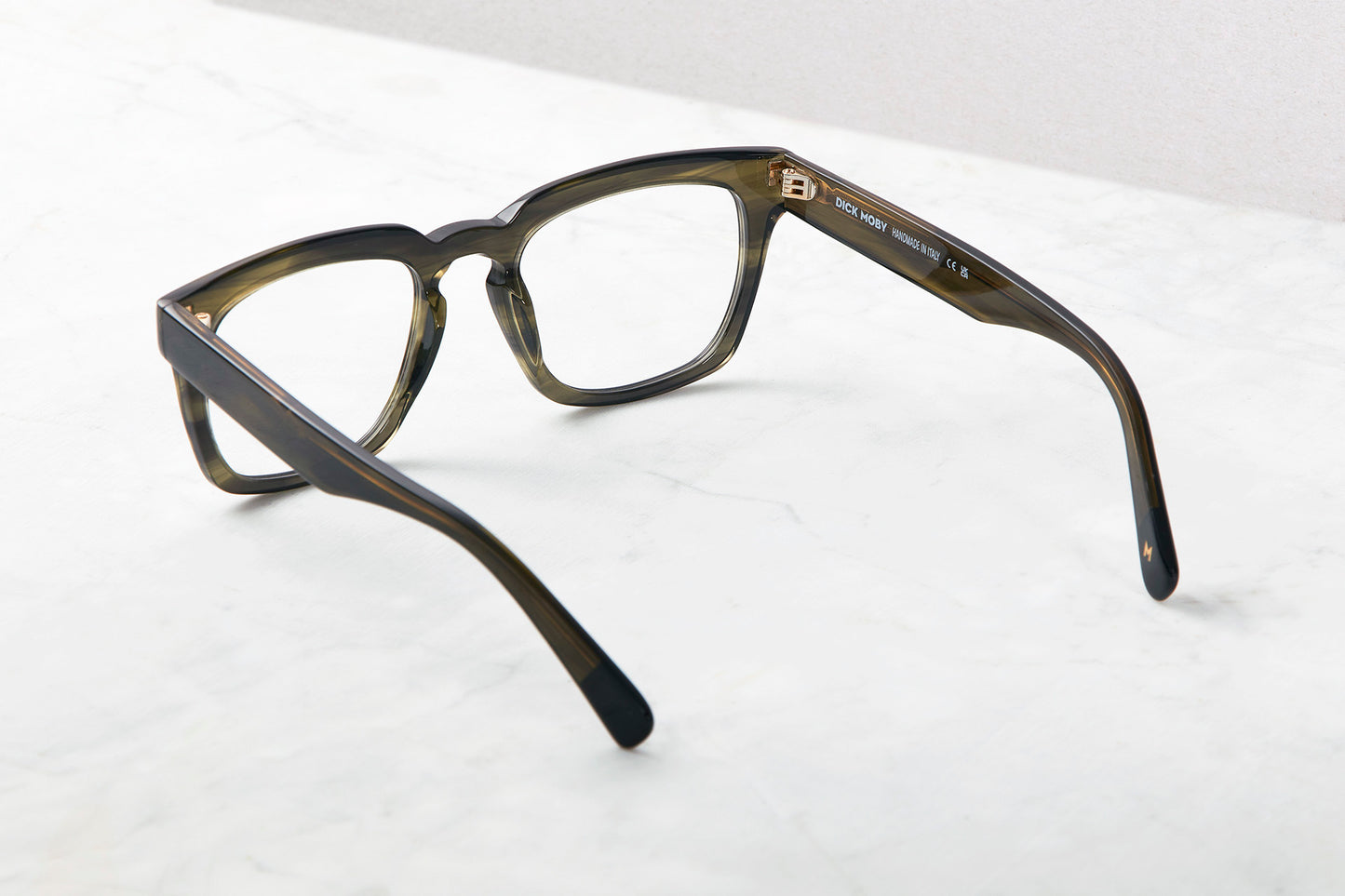 Prague - Green Leaves