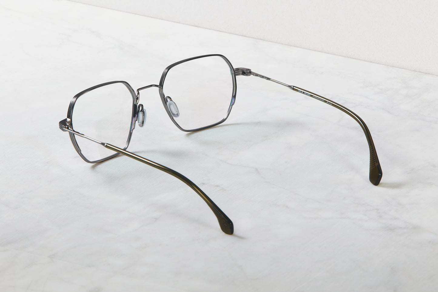 Nagasaki - Brushed Silver