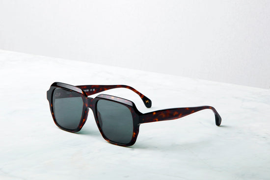 San Sebastián - Dark Yellow Tortoise